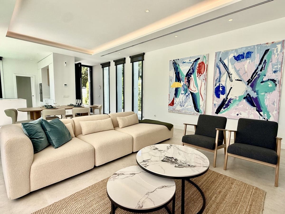6 bedroom Villa for sale in New Golden Mile with pool garage - € 1,950,000 (Ref: 10147523)