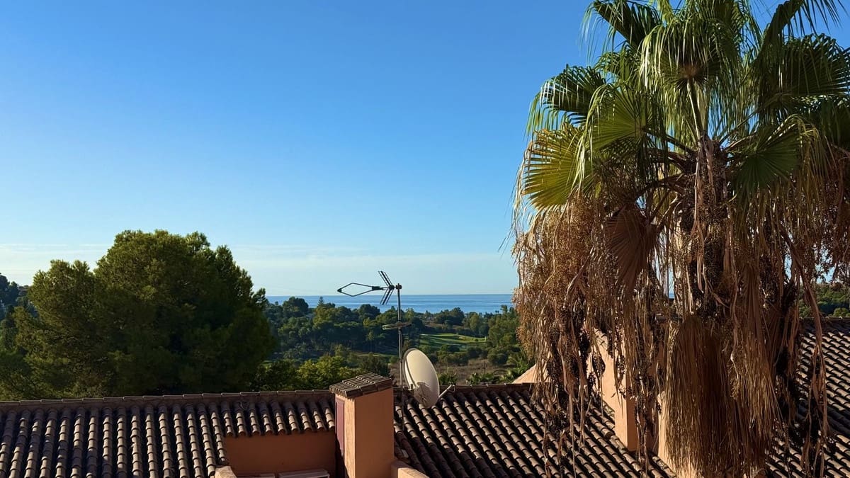 1 soverom Leilighet til salgs i Benahavis med svømmebasseng garasje - € 270 000 (Ref: 10147536)