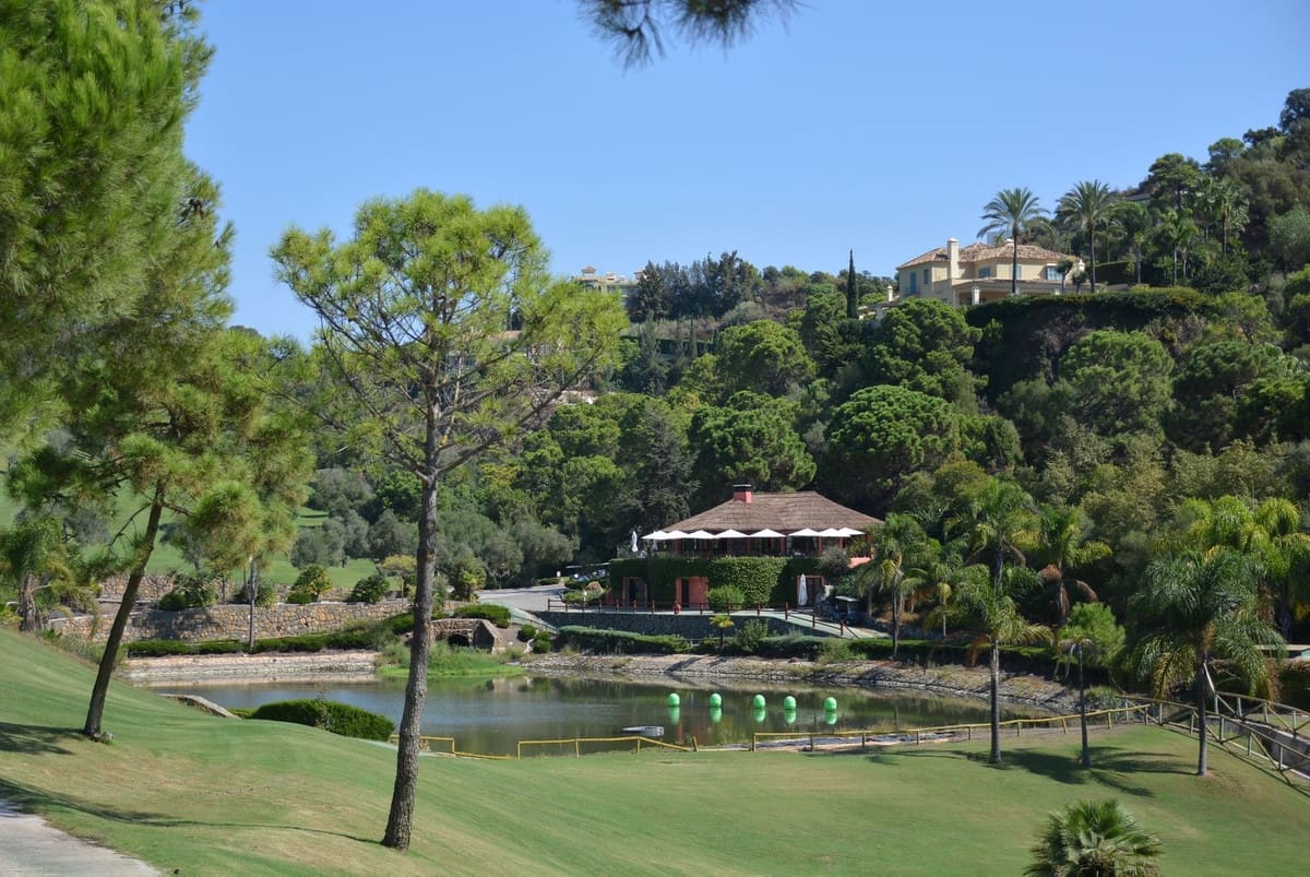 4 soverom Villa til salgs i Benahavis med svømmebasseng garasje - € 7 300 000 (Ref: 10147547)