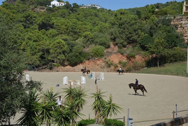 4 soverom Villa til salgs i Montemayor - Marbella Club, Benahavís med svømmebasseng garasje - € 6 300 000 (Ref: 10147548)