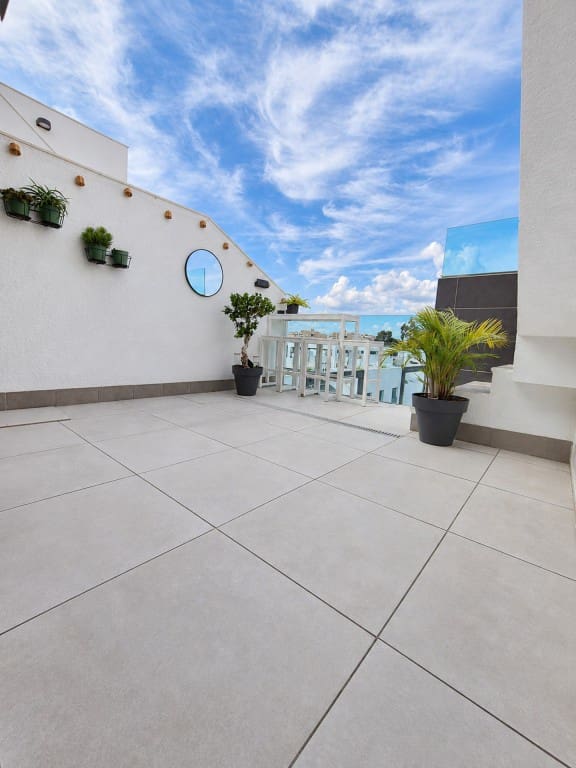 3 bedroom Penthouse for sale in Rojales with pool garage - € 309,750 (Ref: 10148445)