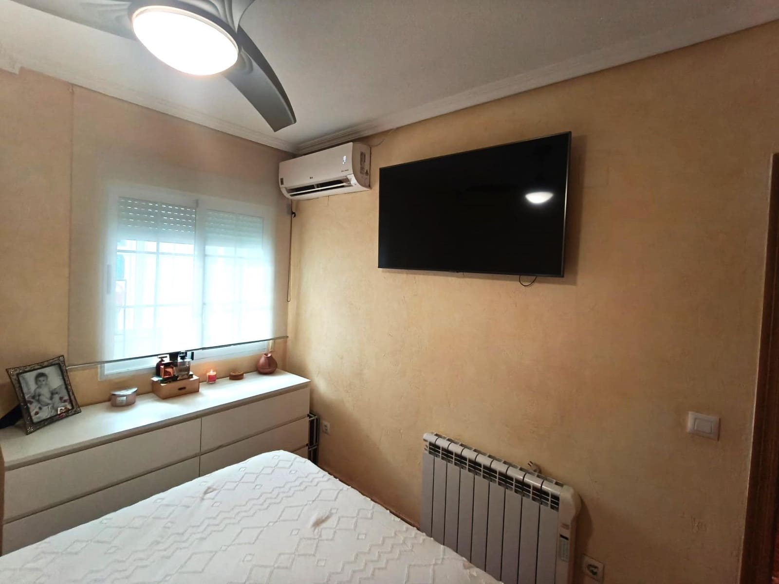 2 soverom Leilighet til salgs i Torrevieja med garasje - € 210 000 (Ref: 10148448)