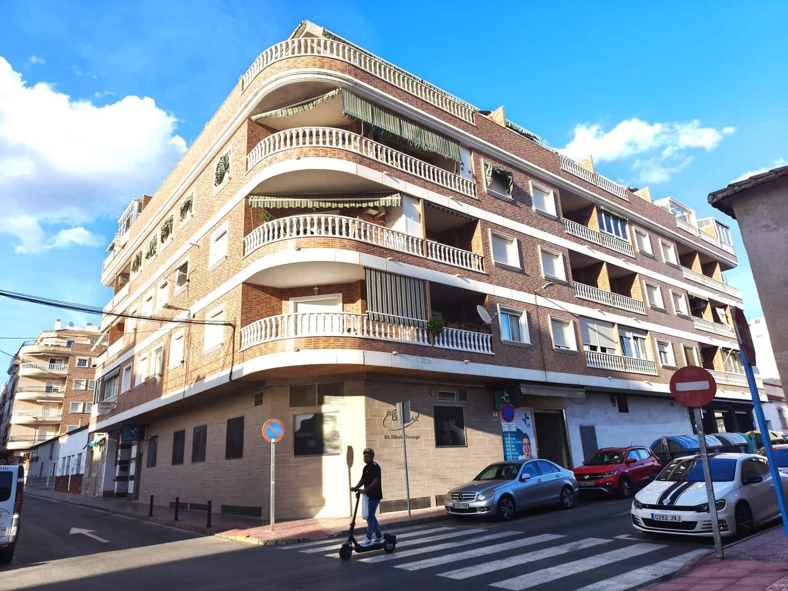 2 soverom Leilighet til salgs i Torrevieja med garasje - € 210 000 (Ref: 10148448)
