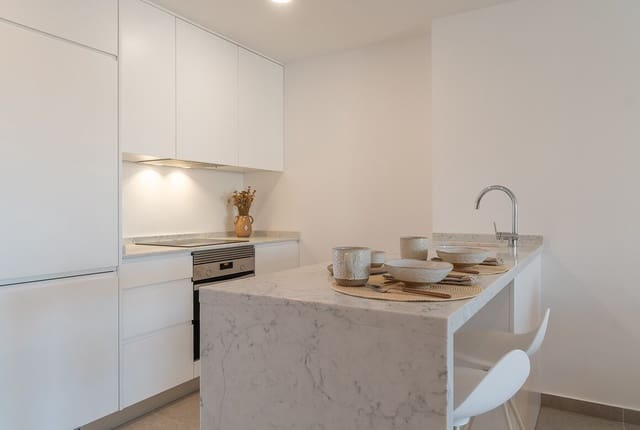 3 sypialnia Apartament na sprzedaż w Playa Flamenca, Orihuela z basenem garażem - 489 000 € (Ref: 10149135)