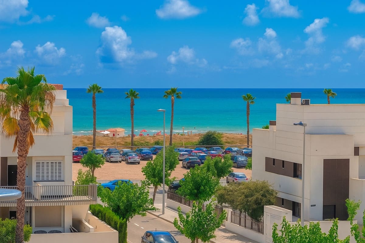 3 bedroom Apartment for sale in Pilar de la Horadada with pool garage - € 549,900 (Ref: 10149193)