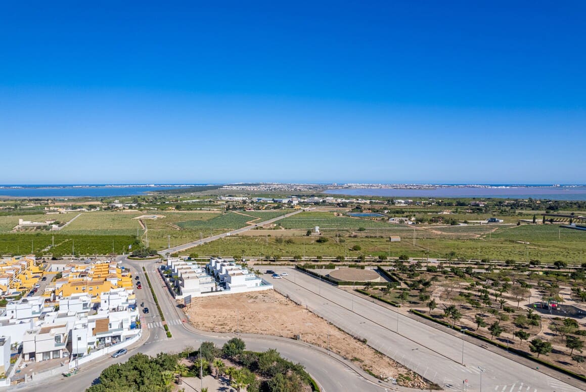 3 bedroom Villa for sale in Los Montesinos with pool garage - € 525,000 (Ref: 10149194)