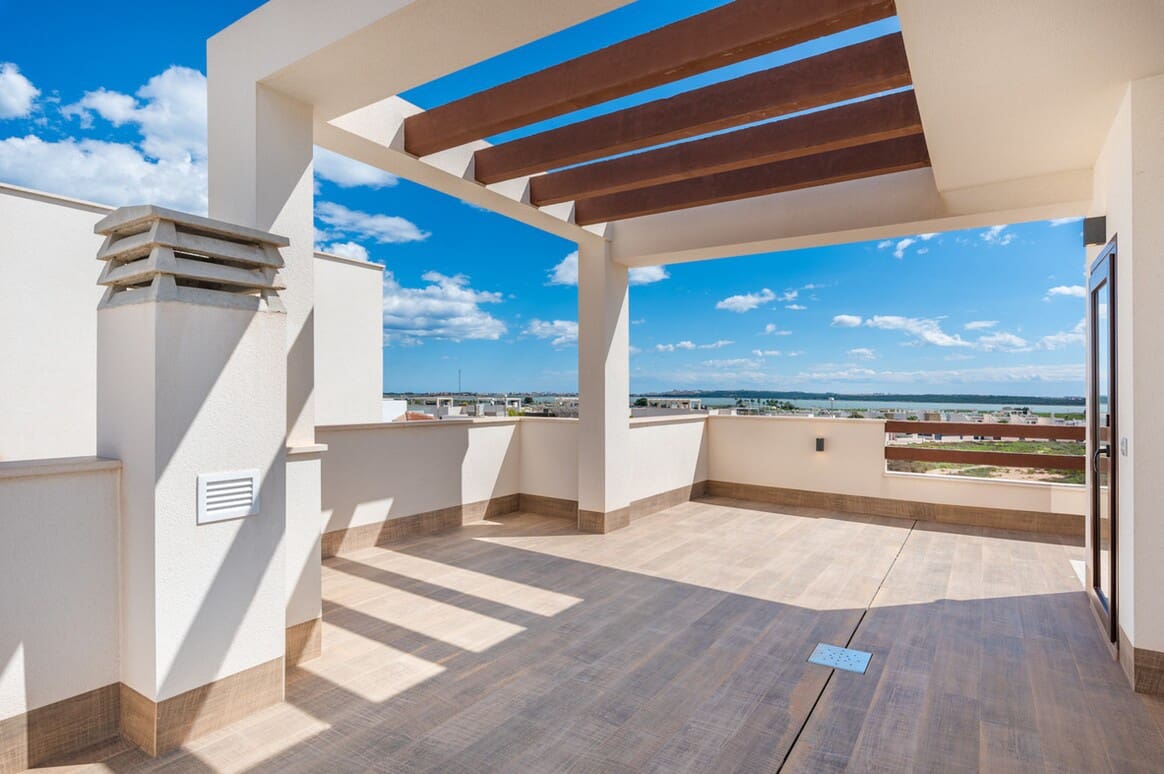 Chalet de 5 habitaciones en Los Montesinos en venta con piscina garaje - 780.000 € (Ref: 10149197)
