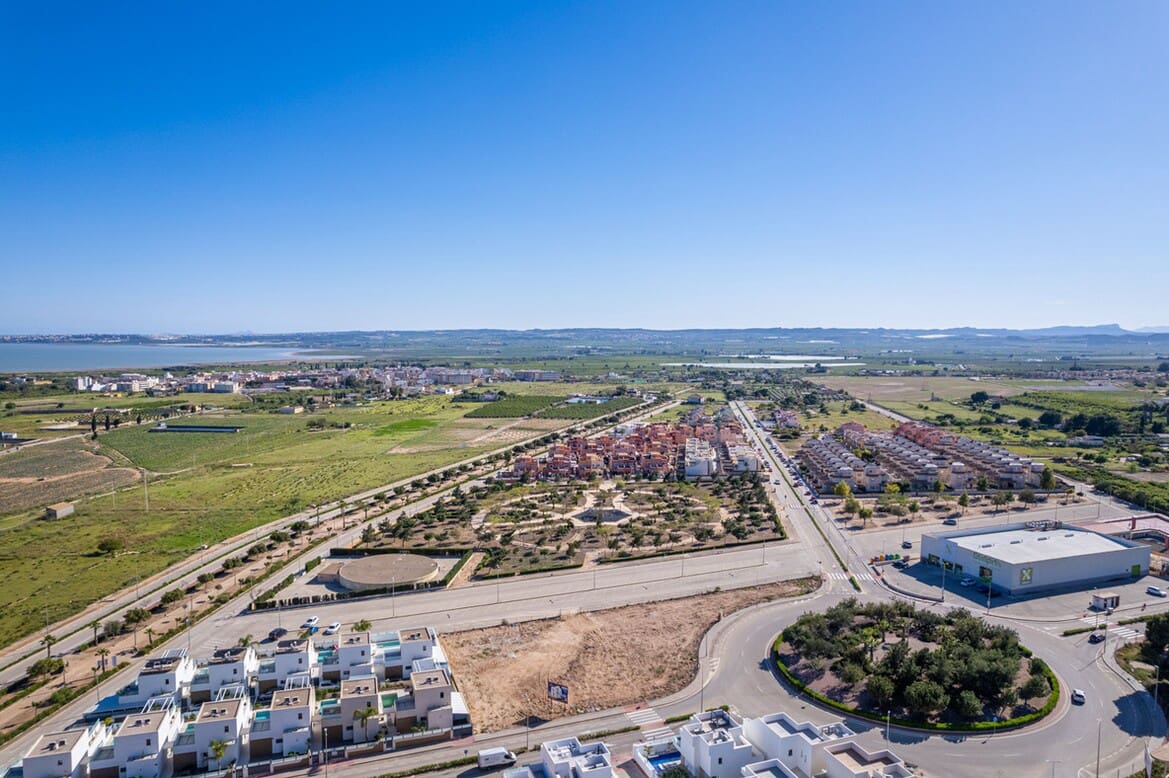 Chalet de 5 habitaciones en Los Montesinos en venta con piscina garaje - 780.000 € (Ref: 10149197)