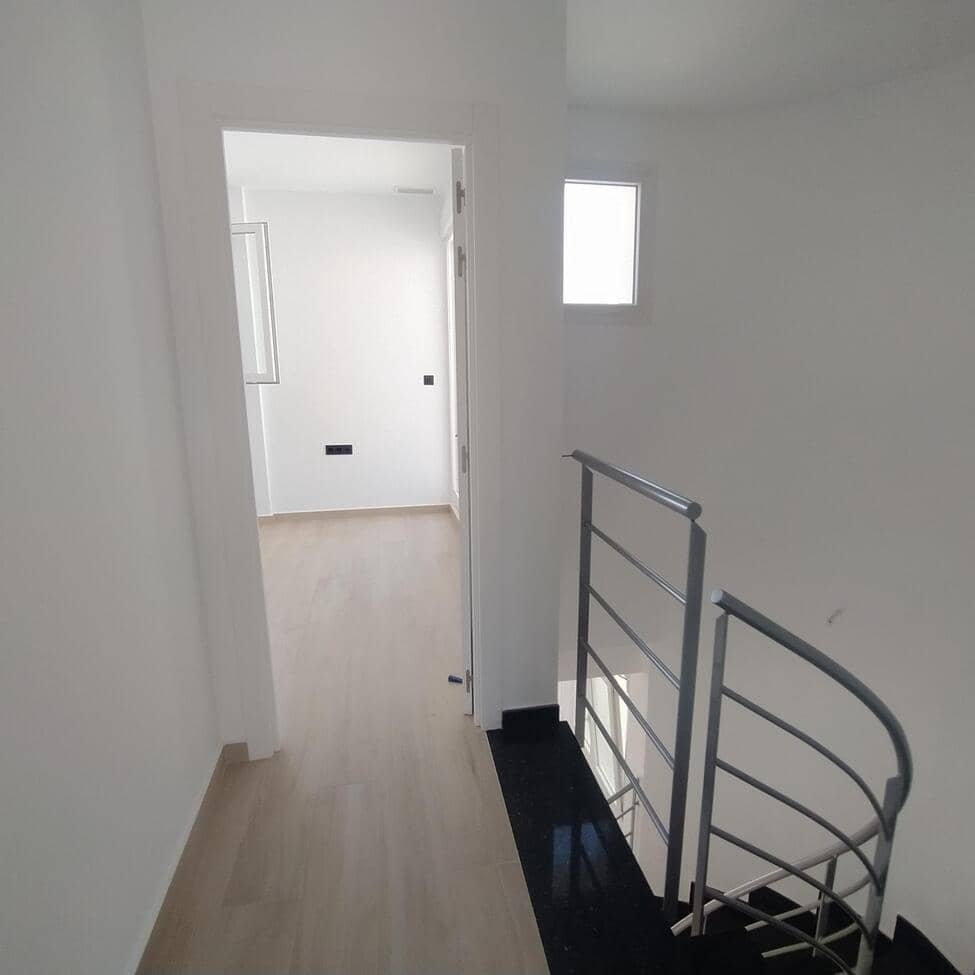 3 soverom Villa til salgs i Aguas Nuevas med svømmebasseng garasje - € 640 000 (Ref: 10149218)
