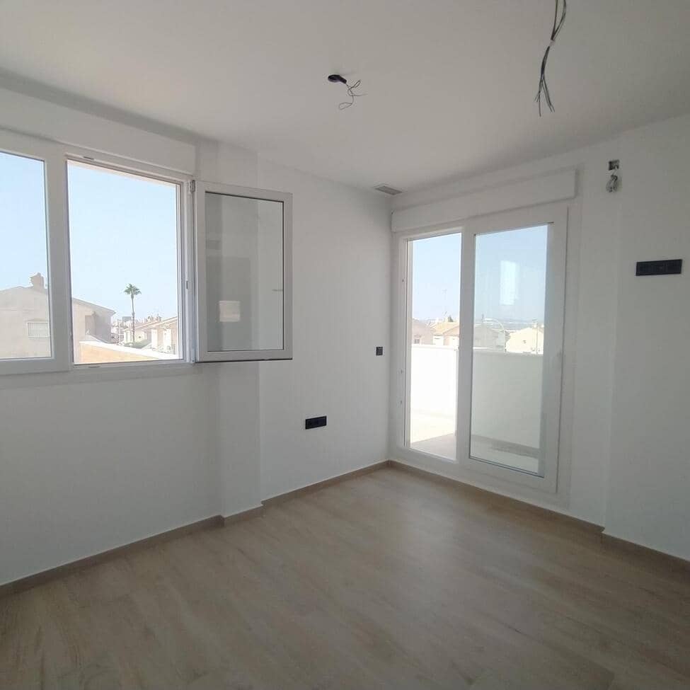 3 soverom Villa til salgs i Aguas Nuevas med svømmebasseng garasje - € 640 000 (Ref: 10149218)