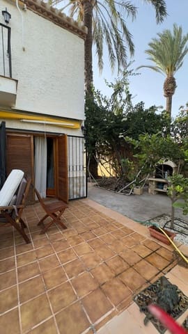 4 sovrum Villa till salu i Punta Prima, Orihuela med pool garage - 735 000 € (Ref: 10149253)
