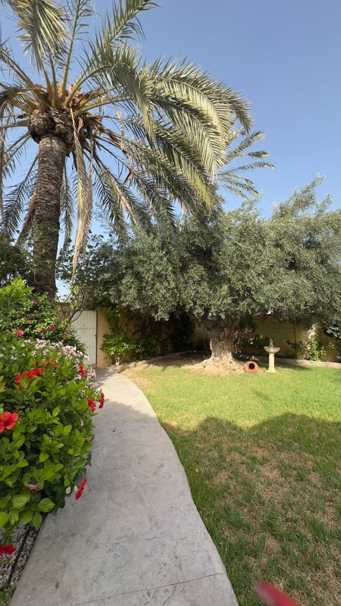 4 sovrum Villa till salu i Orihuela Costa med pool garage - 735 000 € (Ref: 10149253)