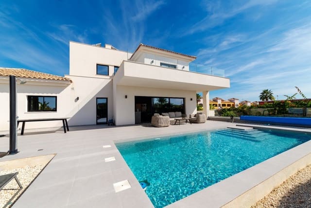 4 soveværelse Villa til salg i Los Montesinos med swimmingpool garage - € 1.250.000 (Ref: 10149258)