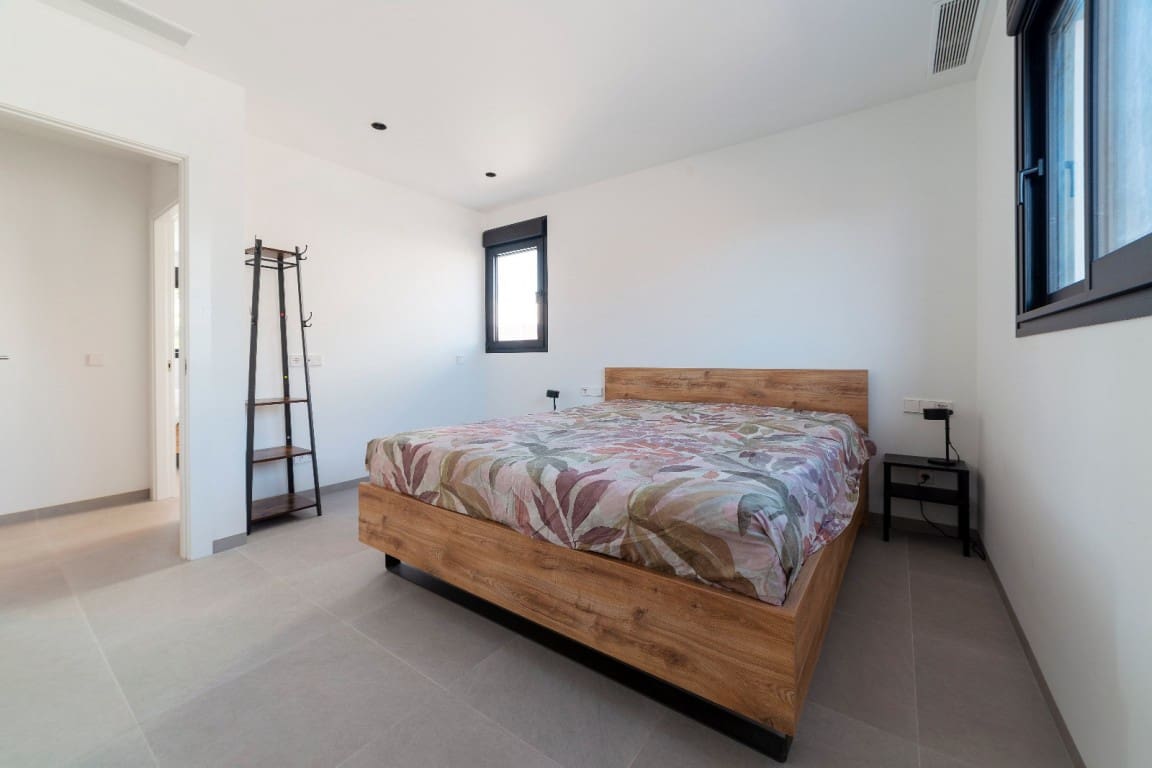 4 soveværelse Villa til salg i Los Montesinos med swimmingpool garage - € 1.250.000 (Ref: 10149258)