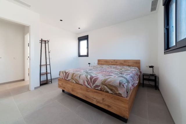 4 soveværelse Villa til salg i Los Montesinos med swimmingpool garage - € 1.250.000 (Ref: 10149258)
