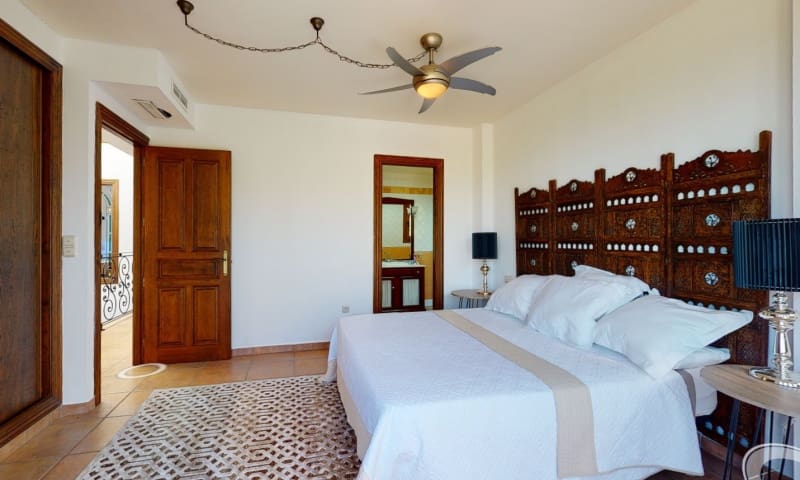 6 soverom Villa til salgs i Elche / Elx med svømmebasseng garasje - € 1 375 000 (Ref: 10149259)