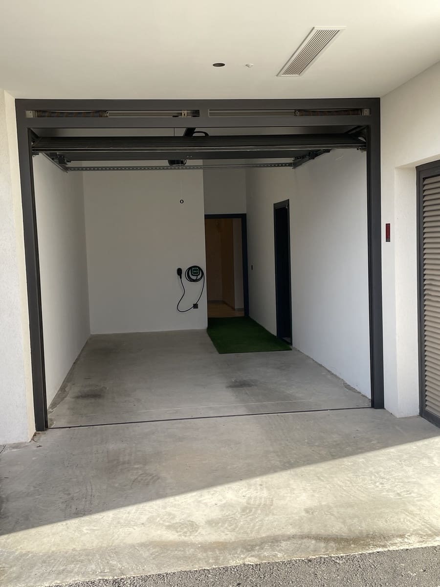 4 soveværelse Villa til salg i Ciudad Quesada med swimmingpool garage - € 699.000 (Ref: 10149265)