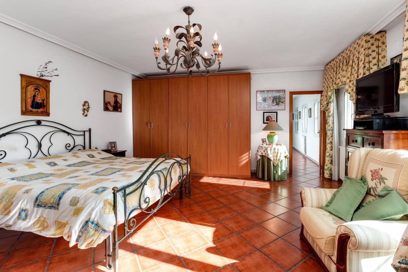 5 chambre Villa/Maison à vendre à San Luis avec piscine garage - 850 000 € (Ref: 10149269)