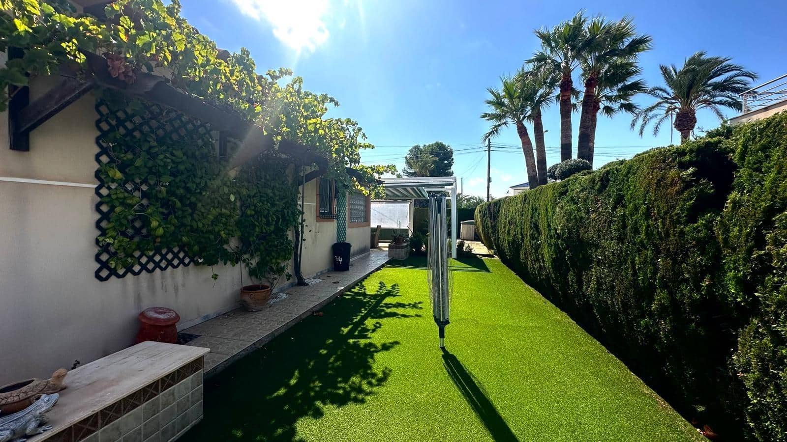 3 sovrum Villa till salu i Cabo Roig med pool garage - 850 000 € (Ref: 10149272)