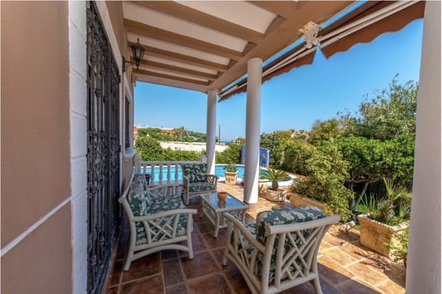 6 soverom Villa til salgs i El Chaparral - La Siesta - La Torreta, Torrevieja med svømmebasseng garasje - € 1 000 000 (Ref: 10149276)