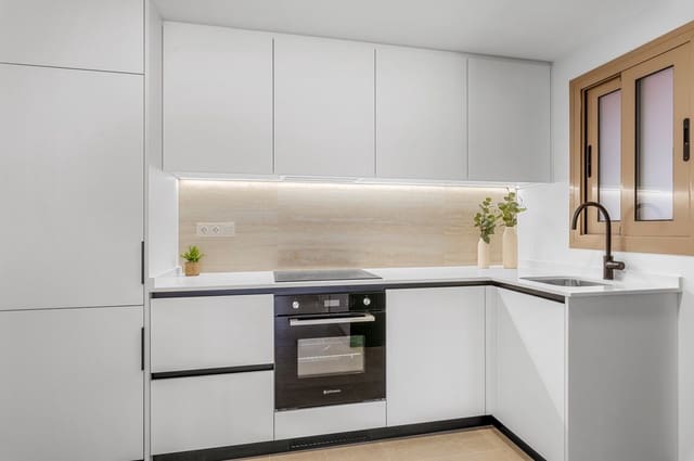 3 sovrum Lägenhet till salu i Jacarilla med pool garage - 162 500 € (Ref: 10149417)