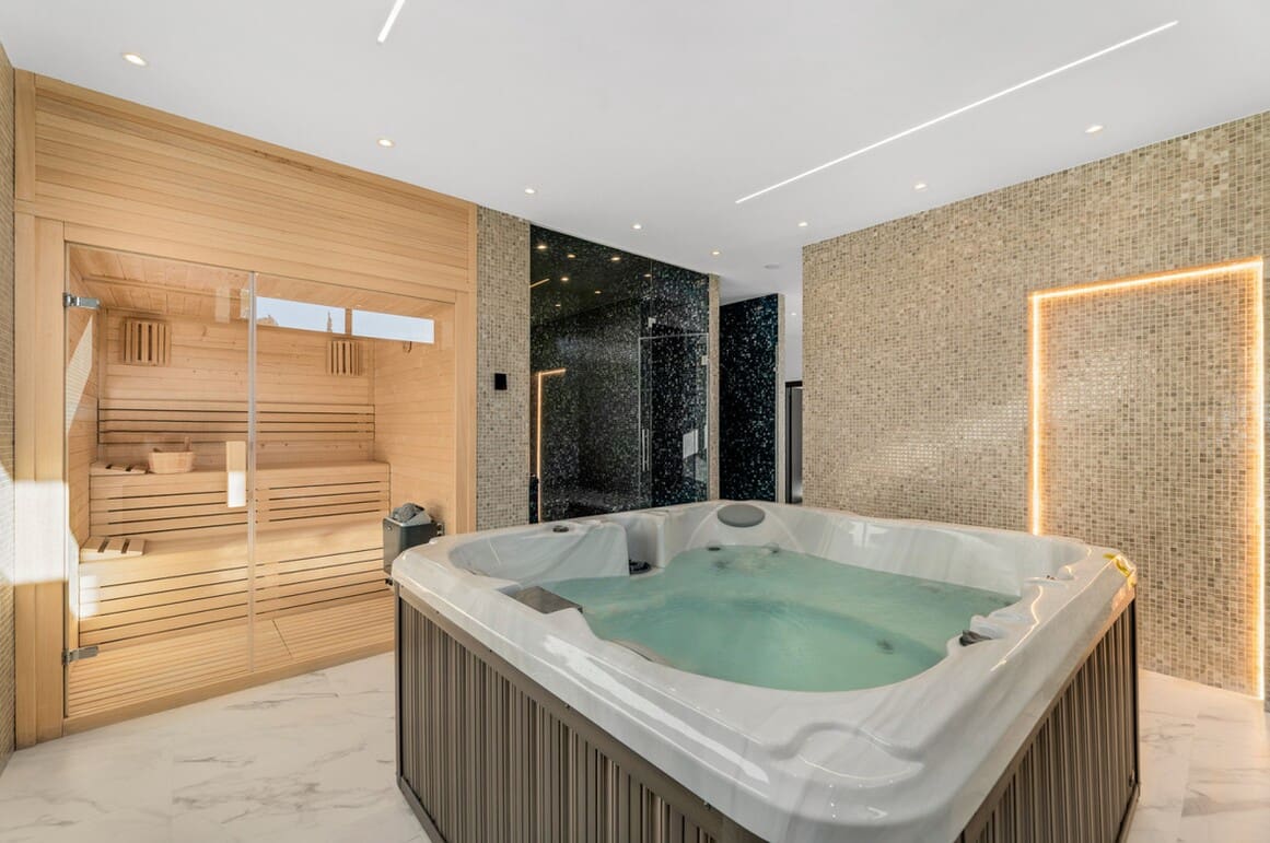 6 soverom Villa til salgs i Benahavis med svømmebasseng garasje - € 4 000 000 (Ref: 10149432)