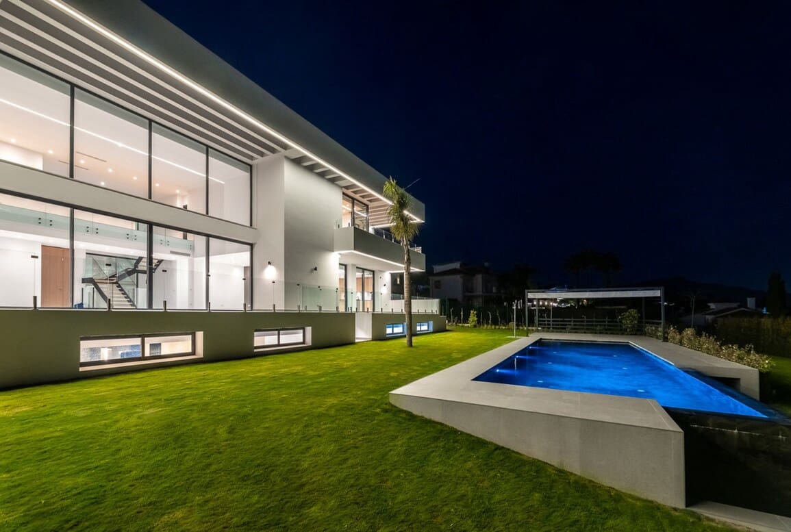 6 soverom Villa til salgs i Benahavis med svømmebasseng garasje - € 4 000 000 (Ref: 10149432)