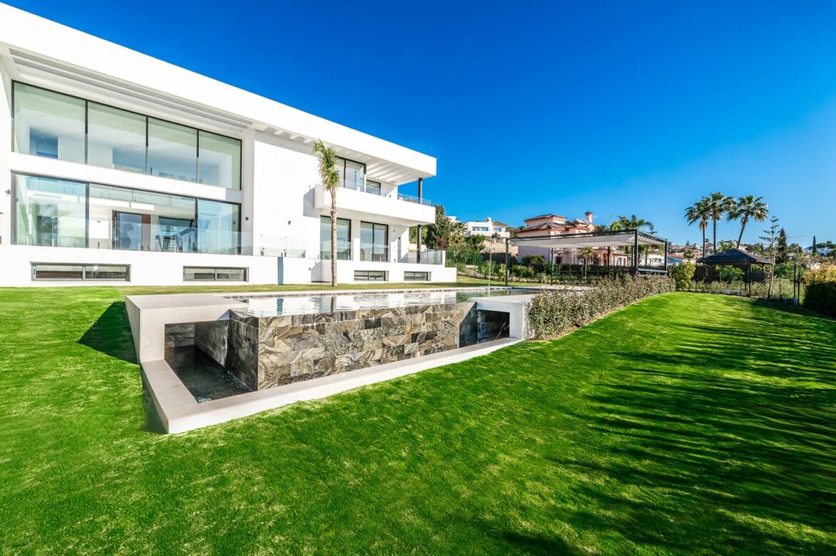 6 soverom Villa til salgs i Benahavis med svømmebasseng garasje - € 4 000 000 (Ref: 10149432)