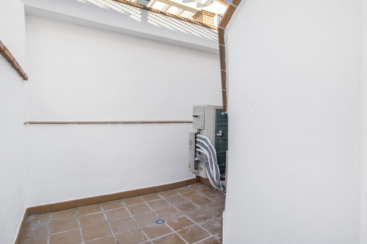 2 sovrum Hus till salu i Torrox-Costa med pool garage - 346 000 € (Ref: 10149524)