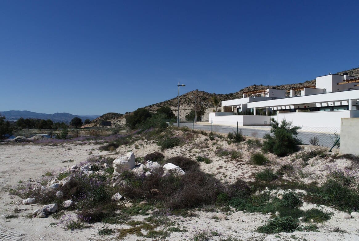 4 bedroom Villa for sale in Monforte del Cid with pool garage - € 2,375,000 (Ref: 10149610)