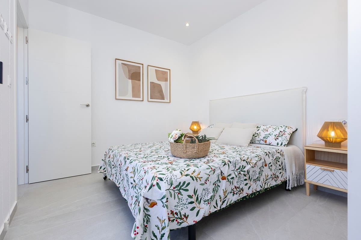 3 soveværelse Villa til salg i Orihuela med swimmingpool garage - € 359.000 (Ref: 10149741)