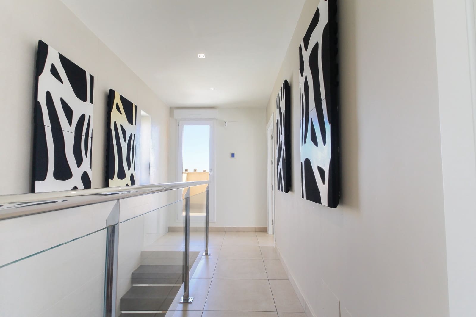 4 bedroom Villa for sale in Torrevieja with pool garage - € 995,000 (Ref: 10149782)