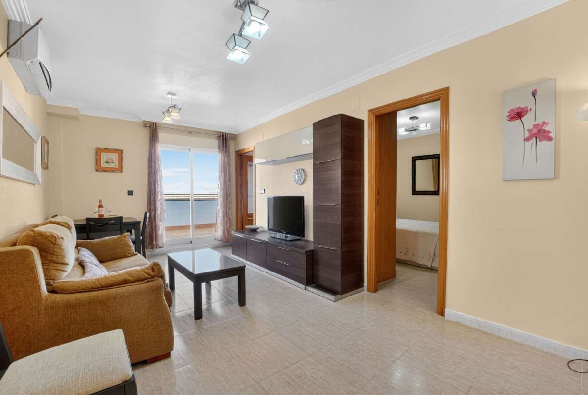 3 sovrum Lägenhet till salu i Torrevieja med garage - 265 000 € (Ref: 10149787)