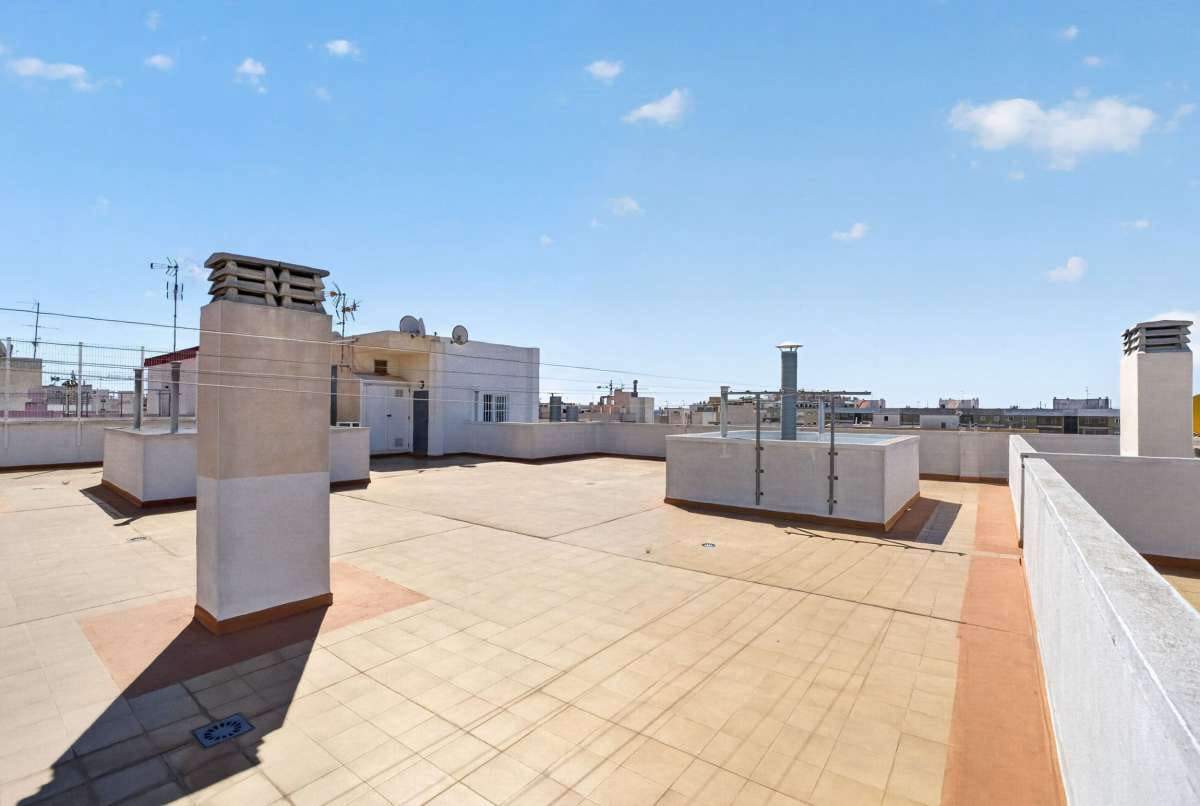 3 sovrum Lägenhet till salu i Torrevieja med garage - 265 000 € (Ref: 10149787)