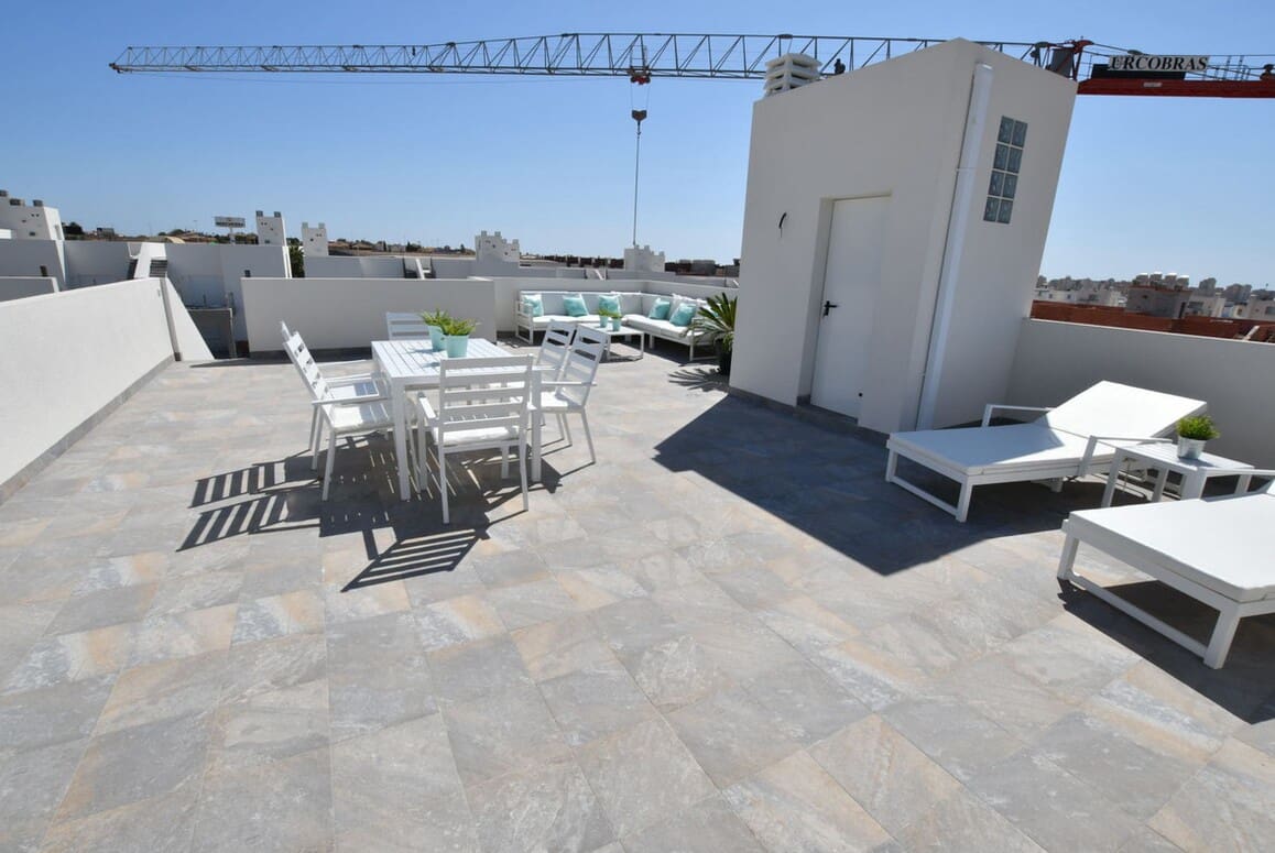 2 bedroom Villa for sale in San Miguel de Salinas with pool garage - € 251,900 (Ref: 10149815)