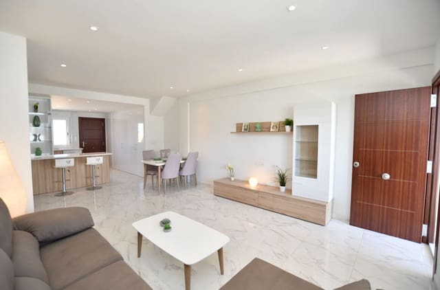 2 quarto Moradia para venda em San Miguel de Salinas com piscina garagem - 251 900 € (Ref: 10149815)