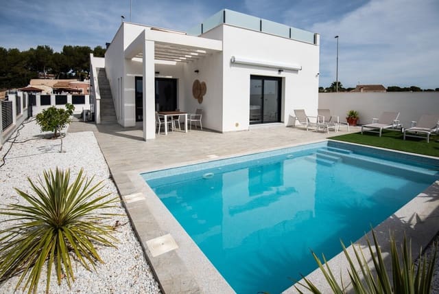 3 soveværelse Villa til salg i Pinar de Campoverde, Pilar de la Horadada med swimmingpool garage - € 422.500 (Ref: 10149833)