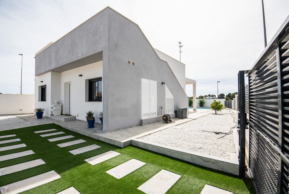3 soveværelse Villa til salg i Pinar de Campoverde med swimmingpool garage - € 422.500 (Ref: 10149833)
