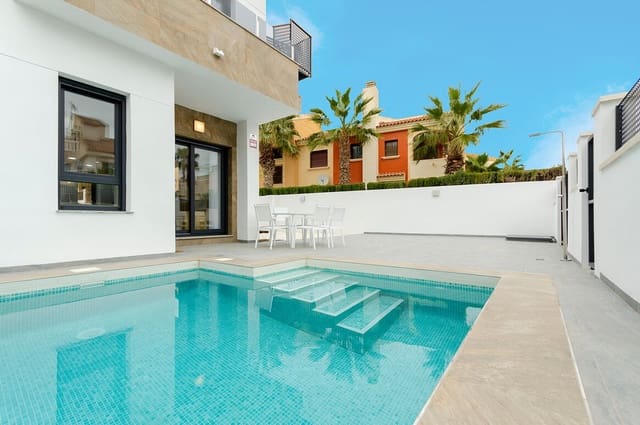 3 soveværelse Villa til salg i Los Balcones - Los Altos, Torrevieja med swimmingpool garage - € 424.000 (Ref: 10149875)