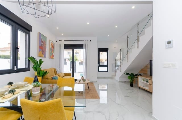 3 soveværelse Villa til salg i Los Balcones - Los Altos, Torrevieja med swimmingpool garage - € 424.000 (Ref: 10149875)