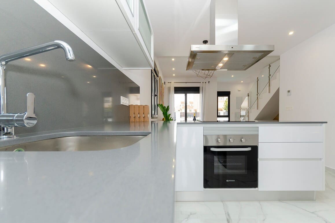 3 camera da letto Villa in vendita in Torrevieja con piscina garage - 424.000 € (Rif: 10149875)