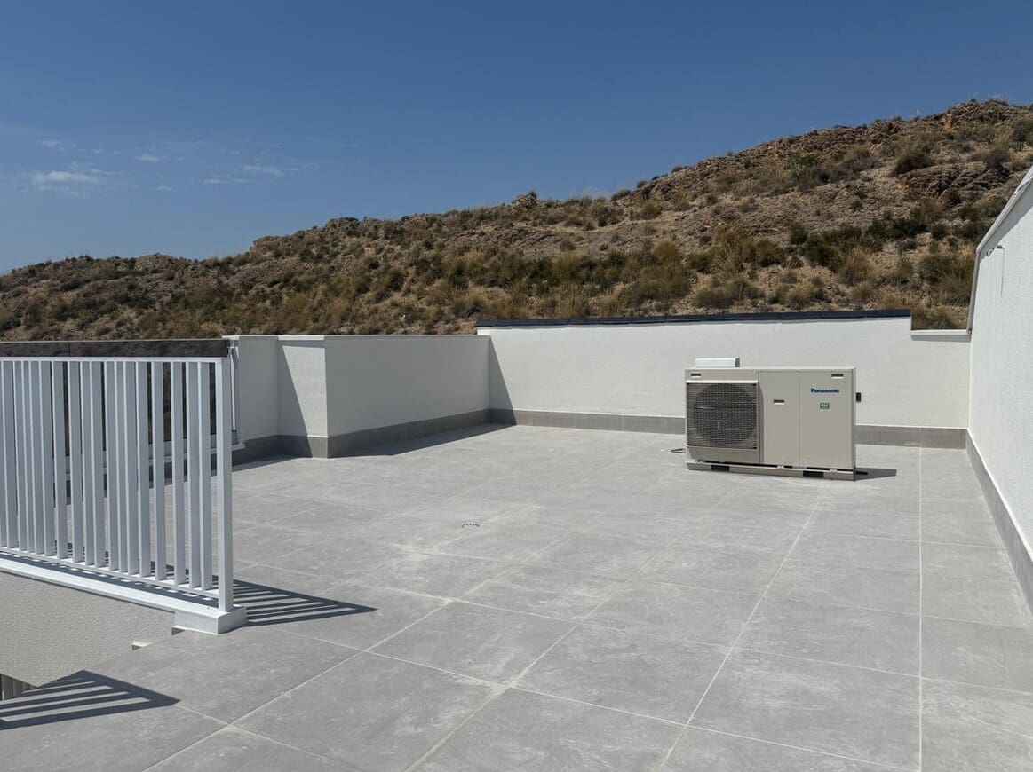 2 soveværelse Lejlighed til salg i Alicante by med swimmingpool garage - € 234.000 (Ref: 10149898)