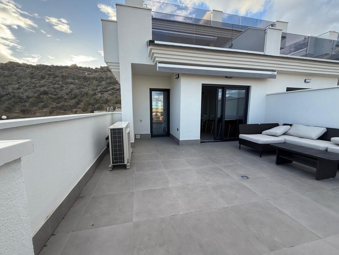 2 soveværelse Lejlighed til salg i Alicante by med swimmingpool garage - € 234.000 (Ref: 10149898)