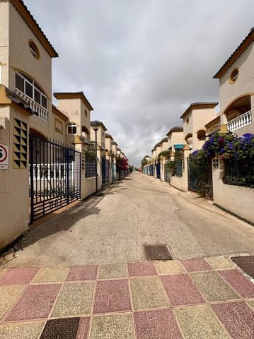 2 sovrum Hus till salu i El Edén, Guardamar del Segura med pool - 170 500 € (Ref: 10149941)