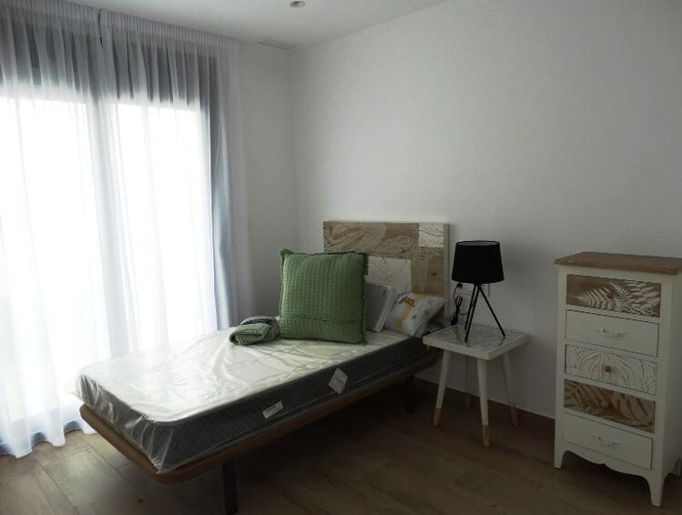 3 bedroom Villa for sale in Torre de la Horadada with pool garage - € 445,000 (Ref: 10149997)