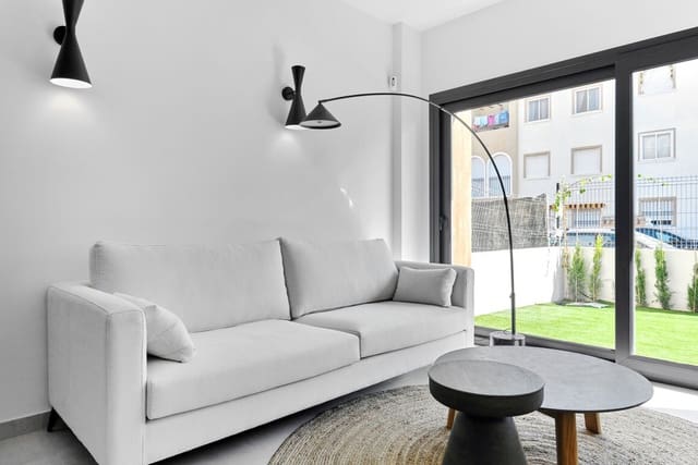 Apartamento de 2 habitaciones en La Veleta, Torrevieja en venta con piscina garaje - 380.000 € (Ref: 10150004)