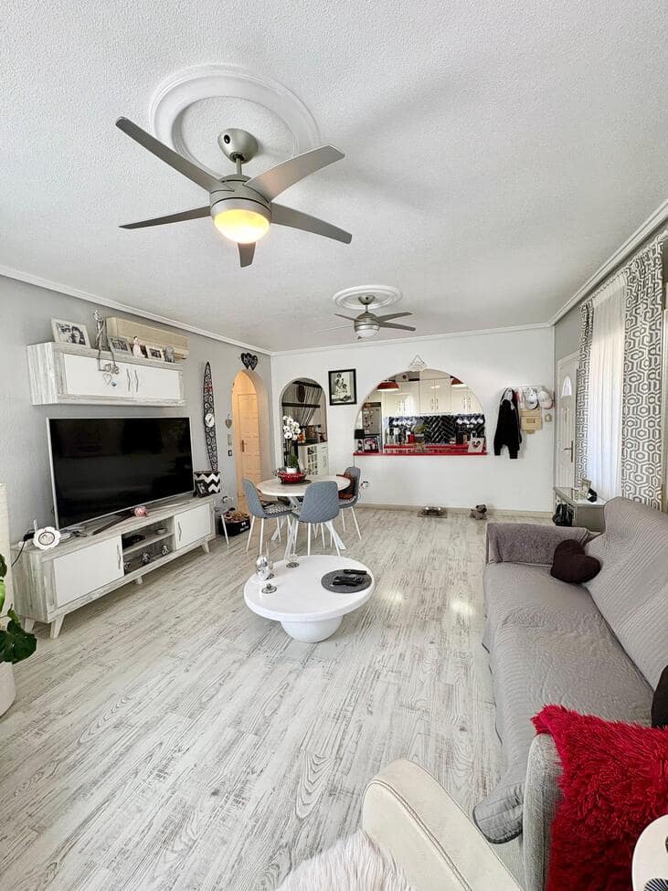 3 bedroom Villa for sale in Rojales with pool garage - € 420,000 (Ref: 10150029)