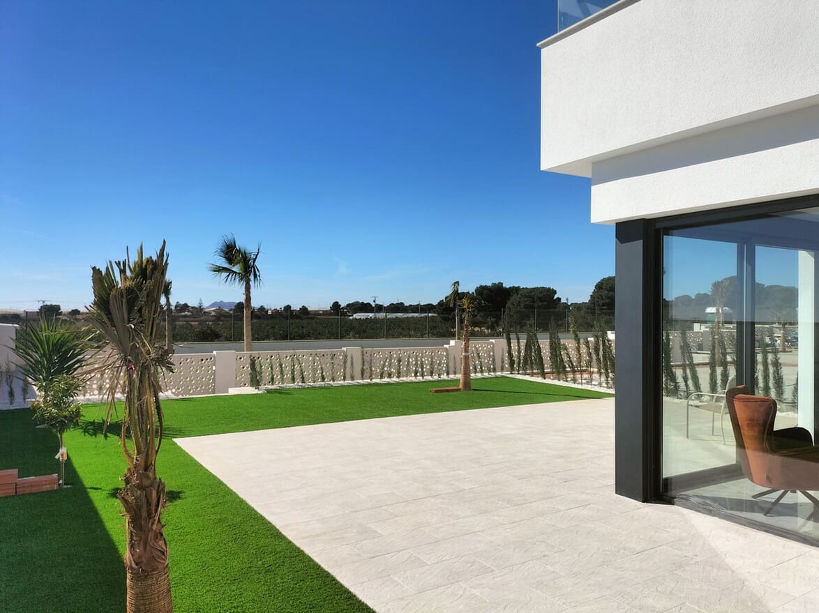 3 soveværelse Villa til salg i Pilar de la Horadada med swimmingpool garage - € 420.000 (Ref: 10150047)