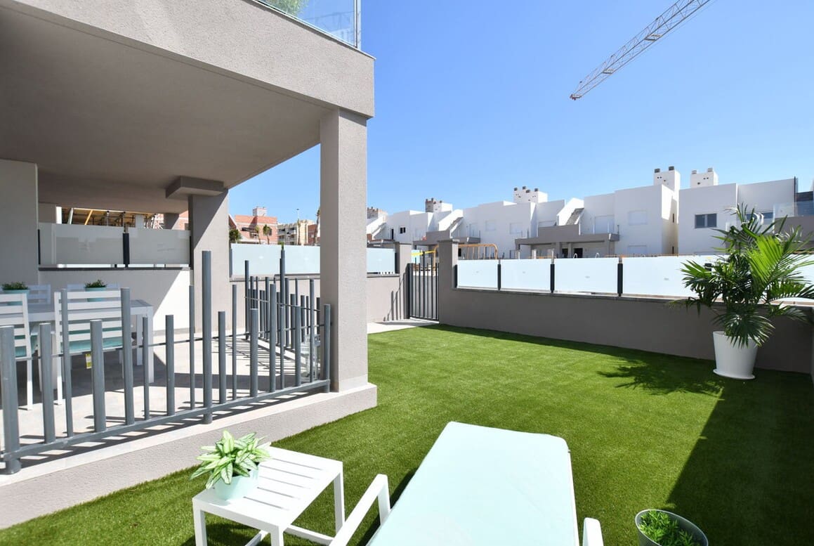 2 bedroom Villa for sale in San Miguel de Salinas with pool garage - € 273,800 (Ref: 10150069)
