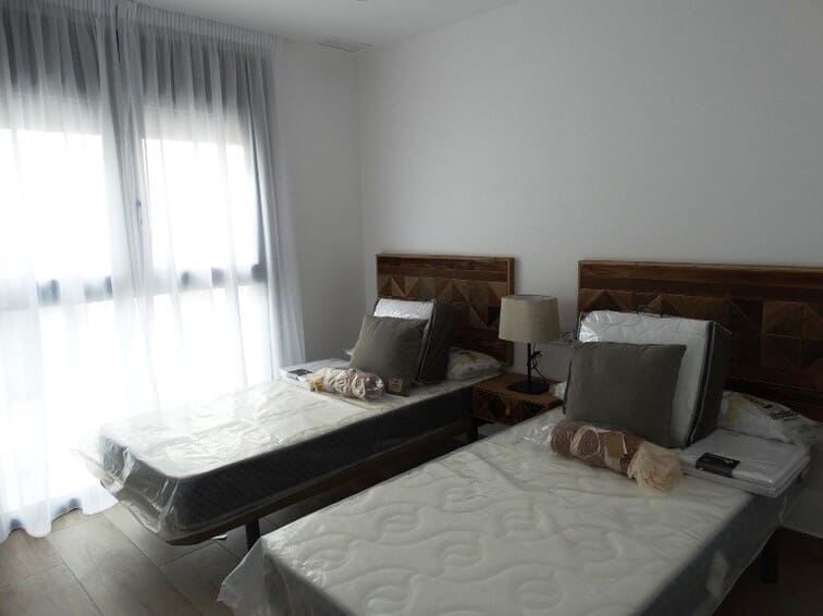 3 bedroom Villa for sale in Torre de la Horadada with pool garage - € 435,000 (Ref: 10150073)